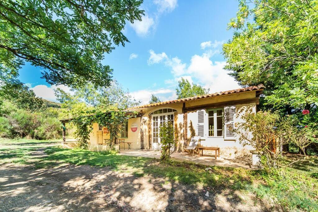 Le Travers Ajoux - Camping Gite Evenement Eksteriør bilde